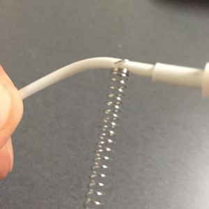 それをこのように引っ掛けて、くるくると巻きつけていけば…